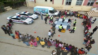 Öğrenciler trafik kurallarını eğlenerek öğrendi