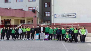 Öğrencilerden sokak hayvanları duyarlılığı