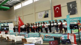 Okullar Arası Genç Kızlar Türkiye Halter Şampiyonası Kuşadasında başladı