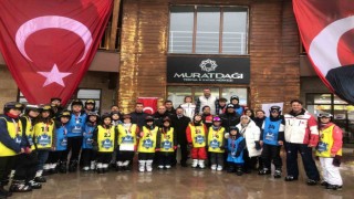 Okullar arası kayak şampiyonası Murat Dağında yapıldı