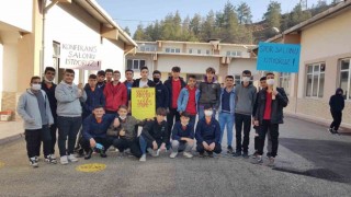 Okullarının 12 yıllık ihtiyacı konferans ve kapalı spor salonu için platform kurdular