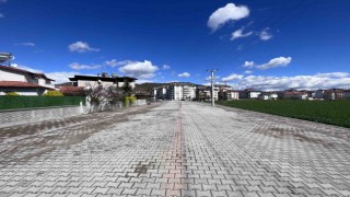 Ortacada okullar bölgesinde parke kaplama tamamlandı