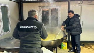 Osmangaziden deprem bölgesine 4 bin kişilik iftar sofrası