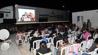 Osmaniye'de Depremzede çocukların çizgi film keyfi