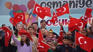 Osmaniye'de Güney Koreli’ler çocuklarla bir araya geldi