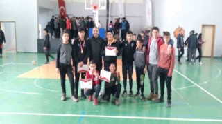 Özalp YİBO bilek güreşinde il birincisi oldu