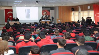 Pamukkaleli gençlere Mehmet Akif anlatıldı