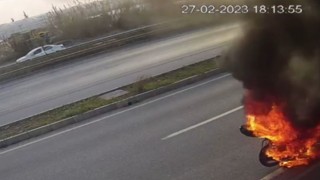 Plakasını söktüğü motosikletini yakıp gitti