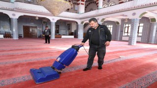 Pursaklarda camiler Ramazan ayına hazırlanıyor