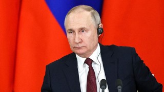 Putin: "Kolektif Batı nükleer bileşenli silahlar kullanmaya başladığında karşılık vereceğiz"