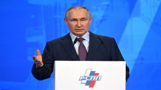 Putin: Yaptırım savaşları ve ekonomik sorunlar bizim tarafımızdan oluşturulmadı