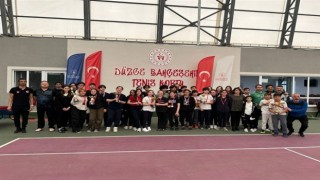 Raketler yarıştı
