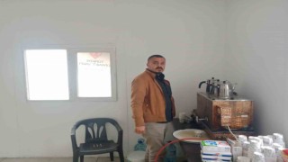 Ramazanda depremzedelerin çayları Sarıgöllü çaycıdan