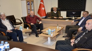 Rektör Kutluhan depremden etkilenen üniversitelere destek verdi