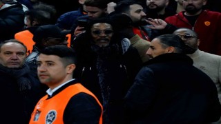Rigobert Song maçı izledi