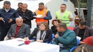 Şahin, Nurdağı kırsalındaki depremzedelerle bir araya geldi