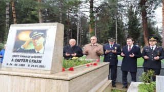 Sakaryada eller Çanakkale şehitleri için semaya açıldı