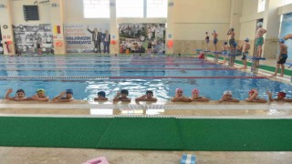Salihlide depremzede çocuklara ücretsiz kurs