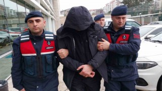Samsunda arasında suikast silahının da bulunduğu çok sayıda silahla yakalanan şahıs tutuklandı