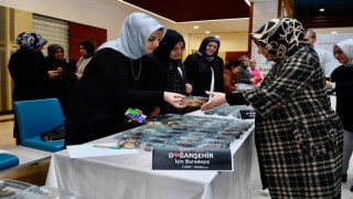 Sancaktepeli kadınlardan depremzedeler için hayır panayırı