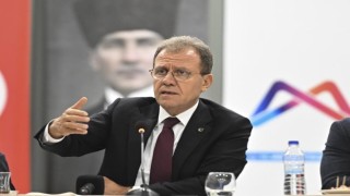 Seçer: Mersinde konuta ve alt yapıya ihtiyaç var