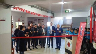 Şehidin fotoğraf sergisi adının verildiği okulda açıldı
