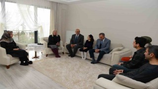 Şehit ailelerine anlamlı ziyaret