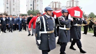 Şehit karakol komutanına gözyaşları arasında son görev