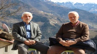 Sel ve heyelanla gittiler, depremle döndüler