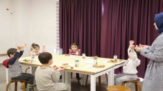 Serdivanda tekne orucu tutan çocuklara erken iftar