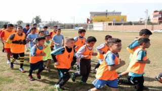 Seyhanda spor okulları kaldığı yerden devam ediyor