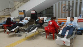 Siirtte depremzedeler için kan bağışı seferberliği