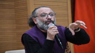 Sinan Yağmur, “Türkiyenin diğer bölgelerinde yaşayan herkesin sizin adınıza gözlerinden yaş akıyor”
