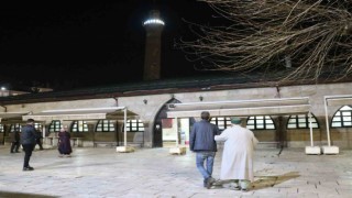 Sivaslılar ilk teravih namazında Ulu Camiine akın etti