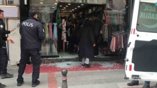 Sokak ortasındaki silahlı çatışma kamerada
