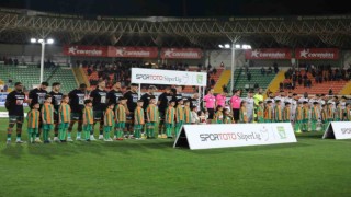 Spor Toto Süper Lig: Corendon Alanyaspor: 0 - Medipol Başakşehir: 0 (İlk yarı)