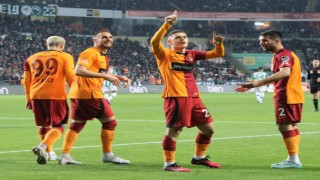 Spor Toto Süper Lig: Konyaspor: 0 - Galatasaray: 1 (İlk yarı)