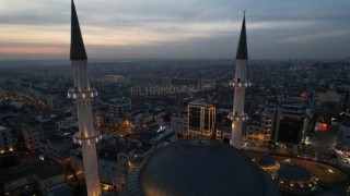 Taksim Camiine asılan mahya havadan görüntülendi