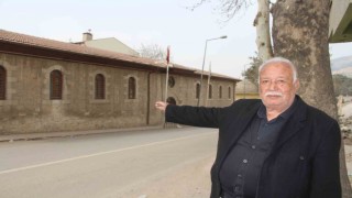 Tam 3 asırlık tarihi taş kilise depremde zarar görmedi