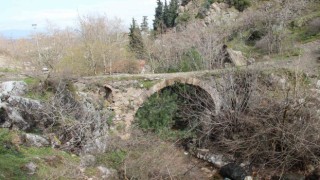 Tarihi Çaybaşı Su Kemeri turizme kazandırılmayı bekliyor