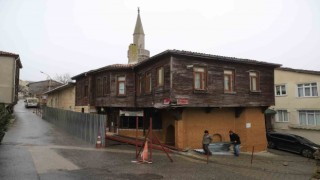 Tarihi Hacı Osmanağa Camiinin restorasyon çalışmaları başladı