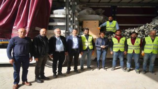 Tarsus Belediyesinin deprem bölgesindeki seferberliği sürüyor