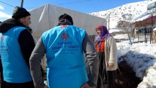 TDV deprem bölgelerinde lojistik merkezleriyle faaliyet gösteriyor