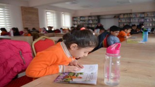 Tercanlı öğrenciler Kütüphane Haftasını kitap okuyarak kutladı