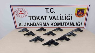 Tokatta kaçak silah operasyonu: 10 tabanca ele geçirildi
