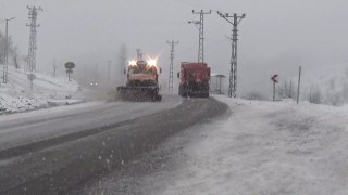 Tunceli-Erzincan karayolu tır trafiğine açıldı