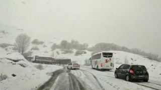 Tuncelide kar yağışı etkili oluyor