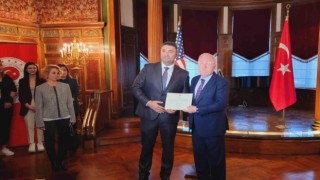 Türkiyenin Washington Büyükelçiliğinde deprem gönüllülerine teşekkür töreni