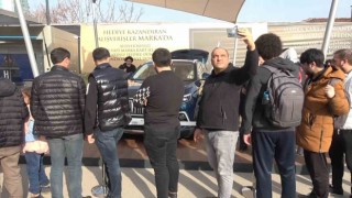 Türkiyenin yerli otomobili TOGGa Bursada yoğun ilgi