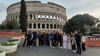 Türkiyeyi 12. Roma Müzik Festivalinde temsil ettiler